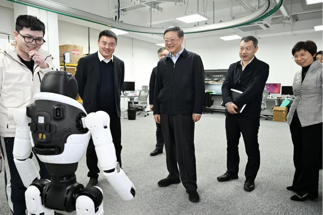 上海市委书记陈吉宁专题调研百人牛牛赚钱游戏机器人