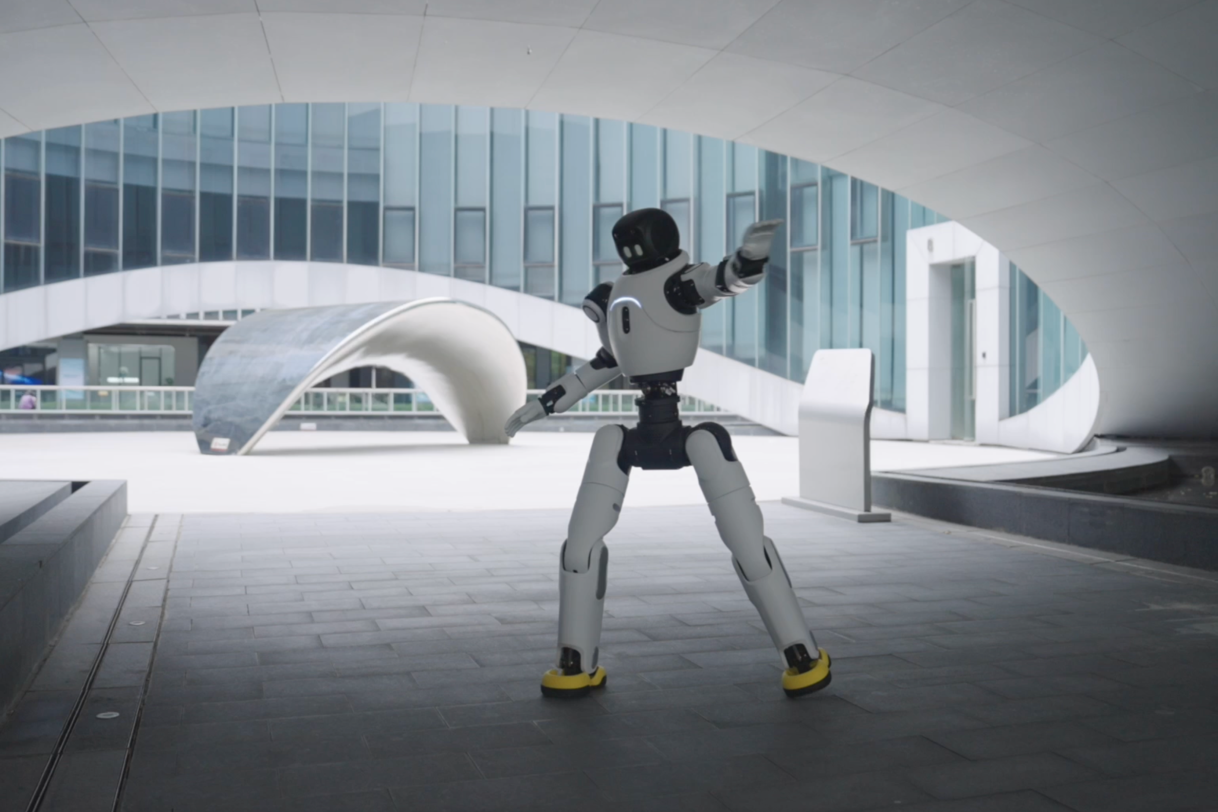 百人牛牛赚钱游戏「灵创」平台来了！0 代码、0 门槛，人人都是机器人训练大师