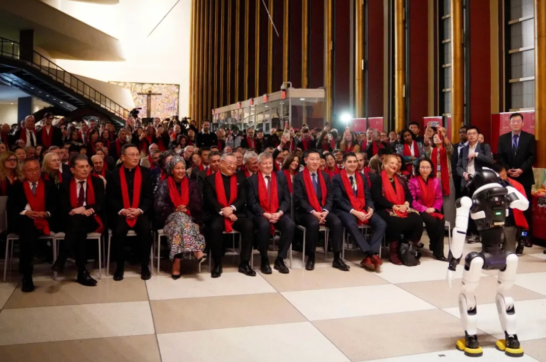 百人牛牛赚钱游戏代表“中国智造” 亮相联合国